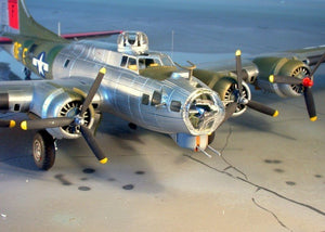 Revell 04283 B-17G Flying Fortress 1/72 – Bild 3