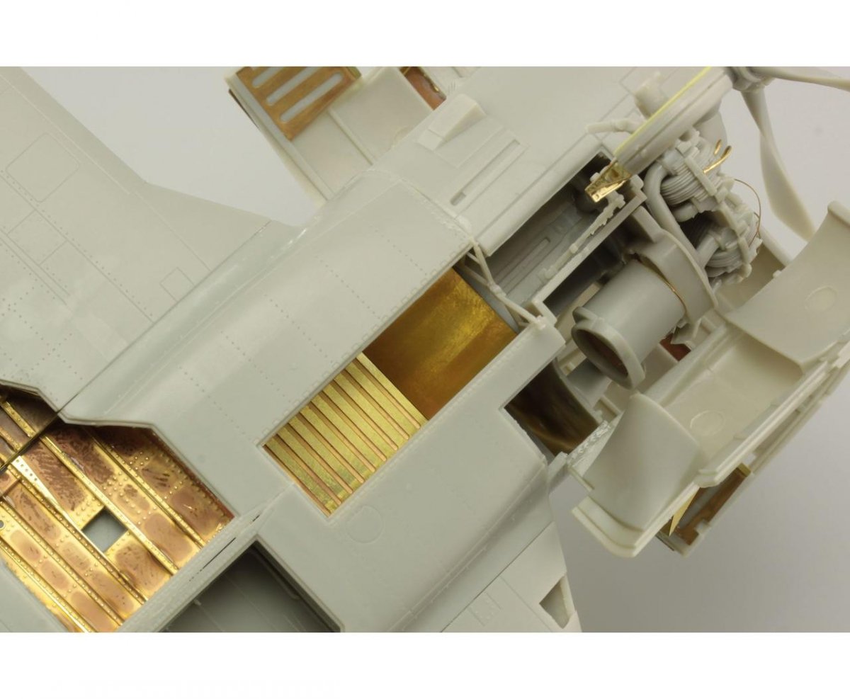 Eduard 32390 T-28B/ D Trojan undercarriage KITTY HAWK 1/32 – image 3