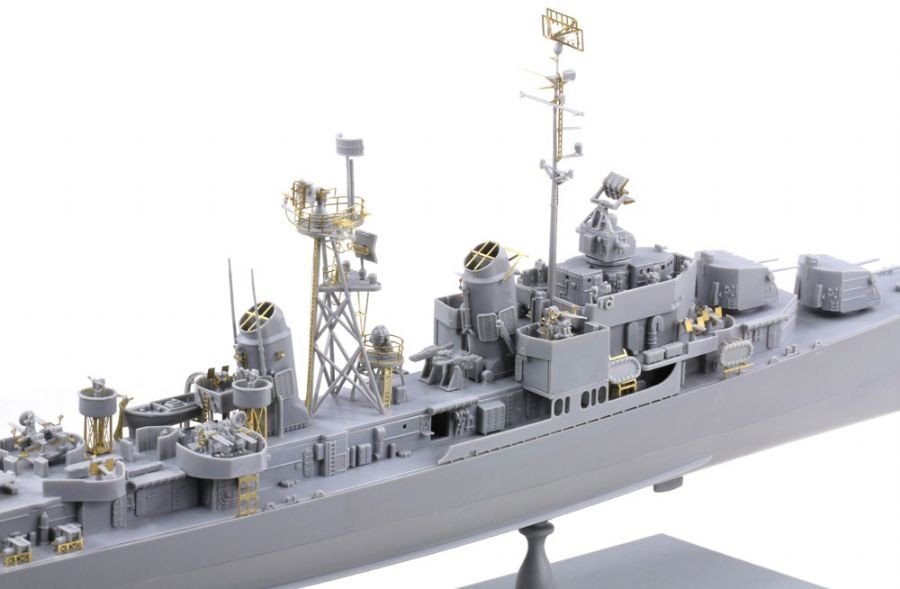 Dragon 1045 USS Frank Knox DD-742 (1/350) – Bild 7