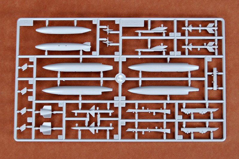 Trumpeter 01611 J-10 Fighter Aircraft 1/72 – imagen 4