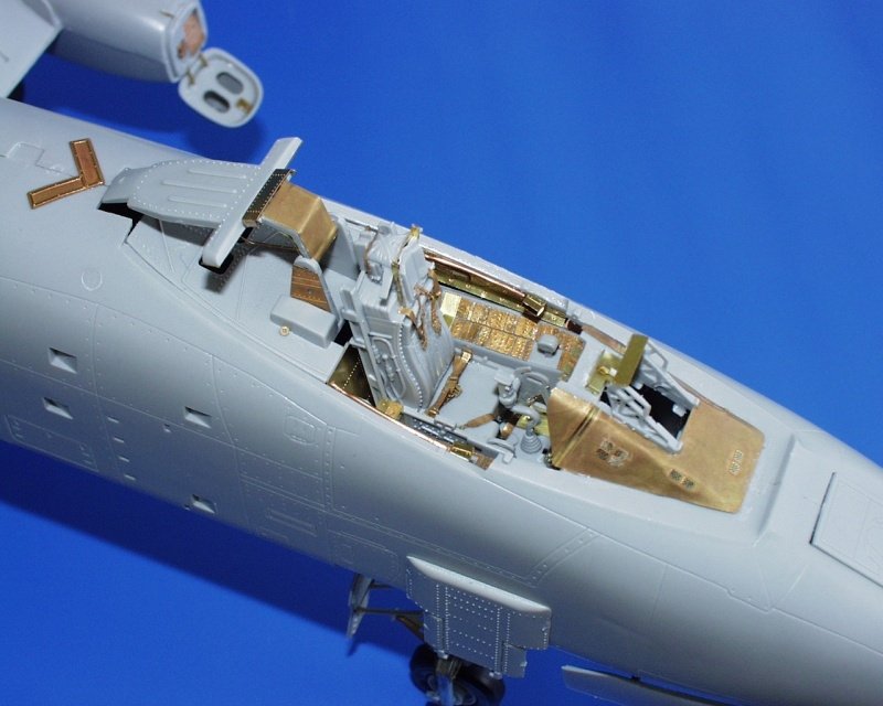 Eduard 32061 A-10 interior 1/32 Trumpeter – image 3