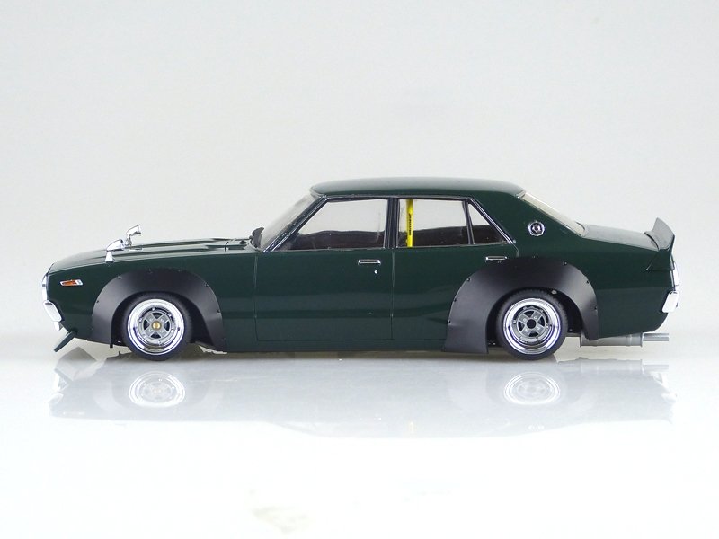 Aoshima 05127 LB WALKS KEN&amp;amp;MARY 4DR 2015 VER 1/24 – obrázek 2