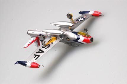 Hobby Boss 80247 F-84G Thunderjet Fighter 1/72 – Bild 5