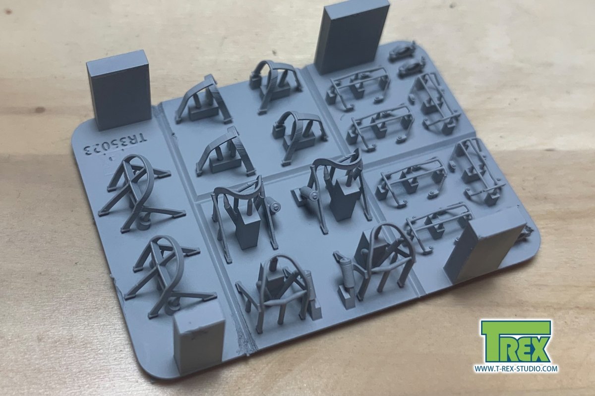T-Rex Studio TR35023 M4 Sherman Guards Set (for Casted Hull) can support 2 tanks 1/35 – zdjęcie 3