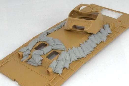 Panzer Art RE35-297 Sand armor for LVT (Italeri kit) 1/35 – image 4