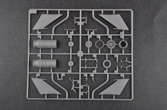 Trumpeter 02865 MiG-21UM Mongol B 1/48 – image 9