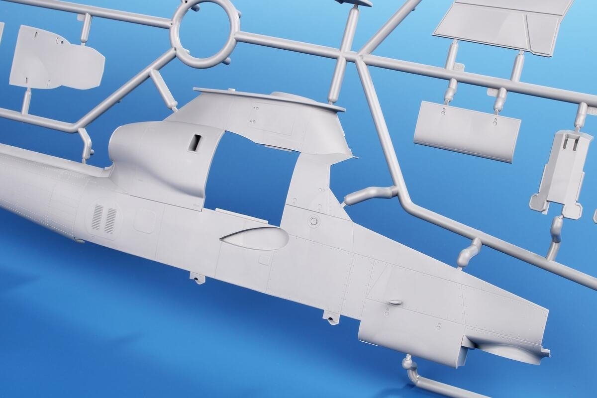 Special Hobby 32086 Cobra &amp;#39;Marines/US Navy&amp;#39; Hi-Tech Kit 1/32 – imagen 6