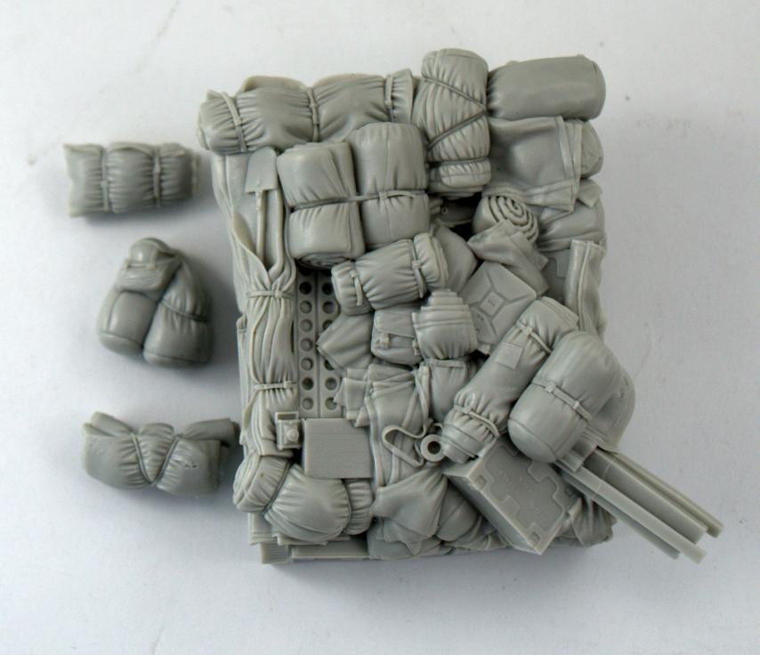 Panzer Art RE35-477 Stowage set for Chevrolet LRDG 1/35 – Bild 3