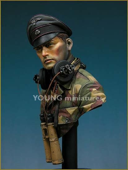 Young Miniatures YM1805 SS Panzer Officer Normandie 1944 1/10 – imagen 2