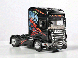 Italeri 3879 Scania R730 The Griffin 1/24 – image 2