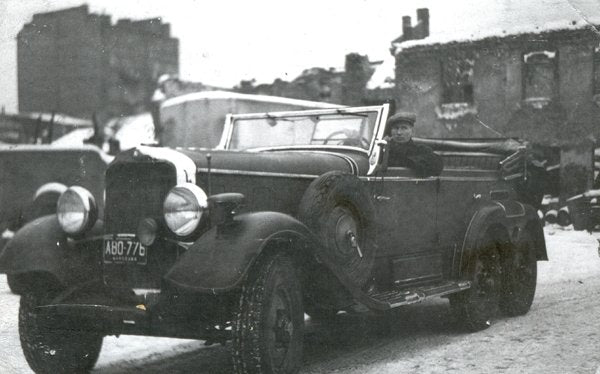 ToRo Model 35D18 - Mercedes-Benz luxury cars in Polish service 1/35 – obrázek 3