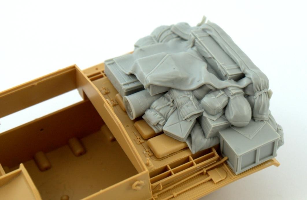 Panzer Art RE35-545 Stowage set for StuG III G (winter) 1/35 – image 5
