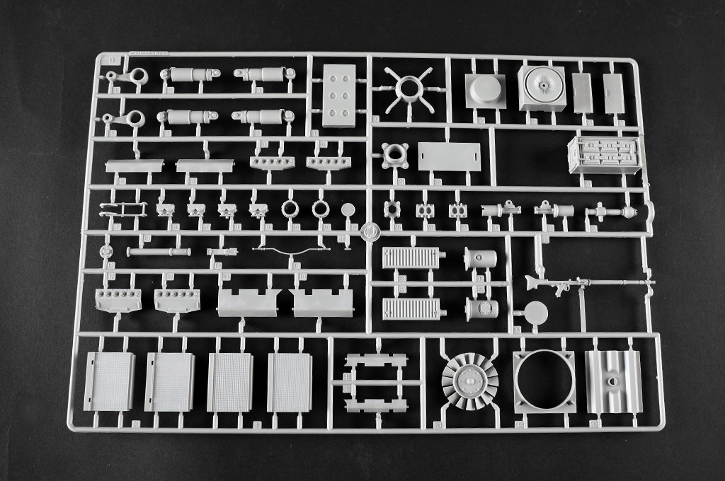 Trumpeter 00948 Char lourd allemand Tiger II - Tourelle Porsche, première production, échelle 1/16 – image 56