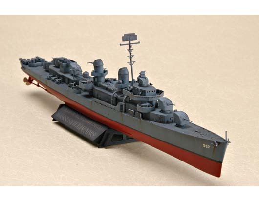 Trumpeter 05731 USS The Sullivans DD-537 1/700 – image 4