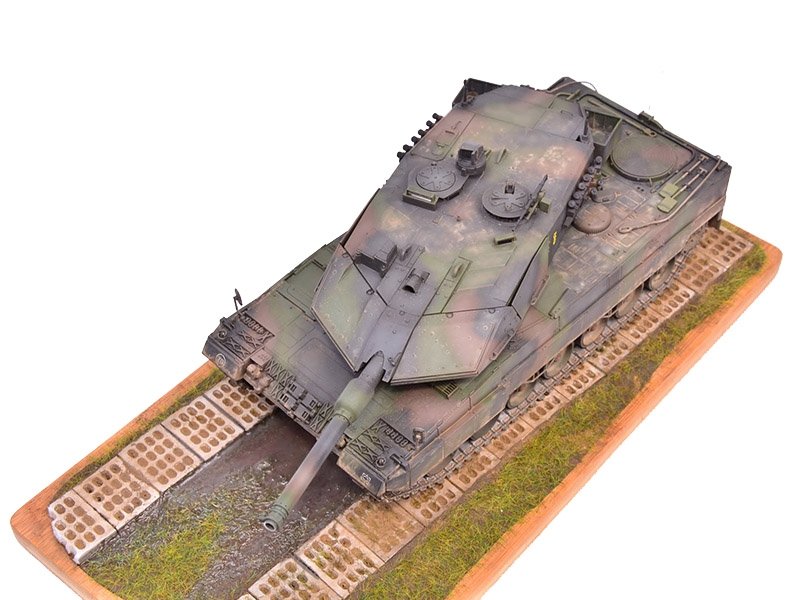 Eureka XXL E-018 Modern Concrete Road Panels (Perforated) 1/35 – obrázek 9