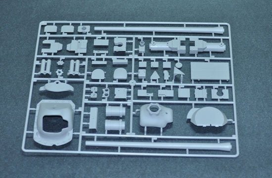 Trumpeter 00915 SU-100 SPG 1/16 – image 8