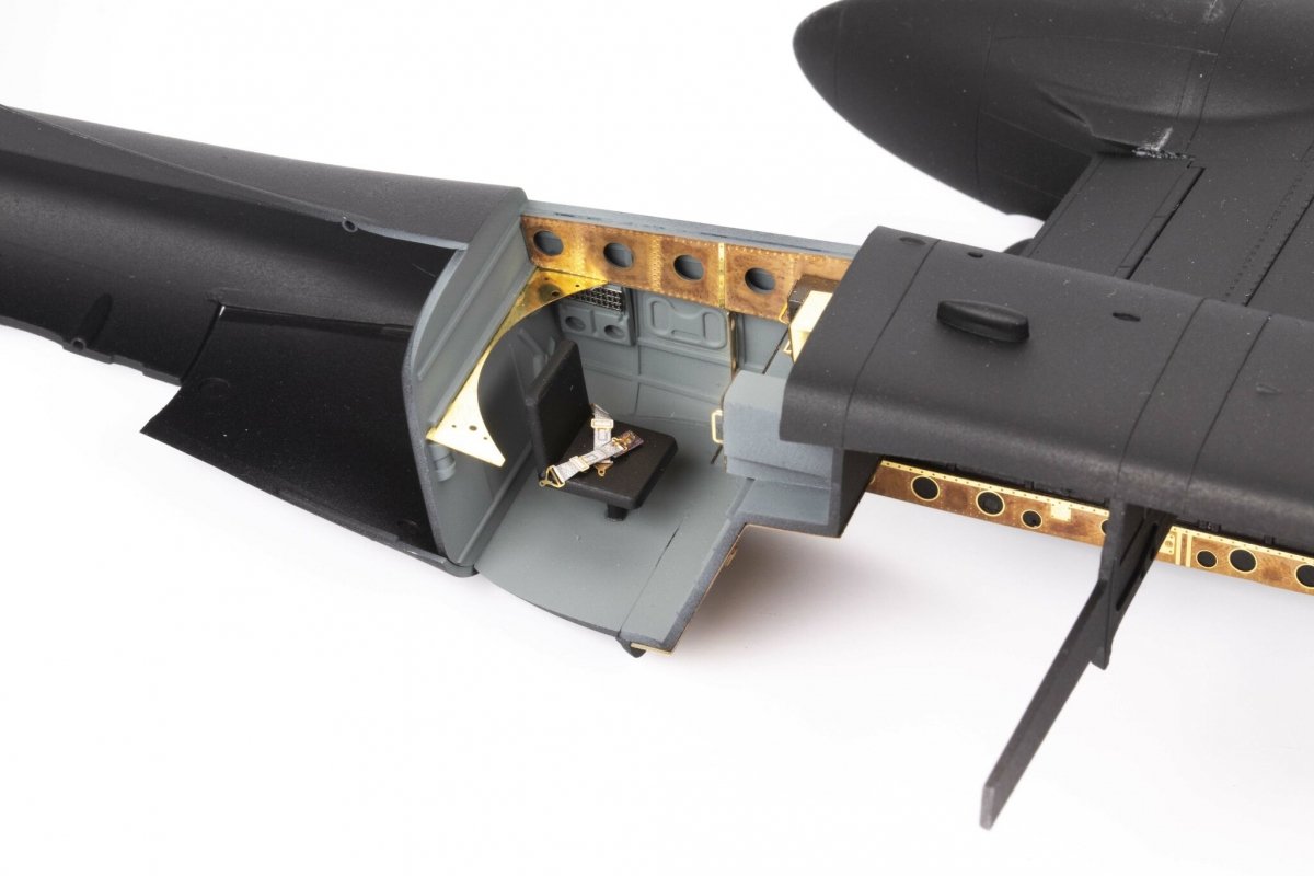 Eduard FE1263 B-26K Invader seatbelts STEEL ICM 1/48 – image 4