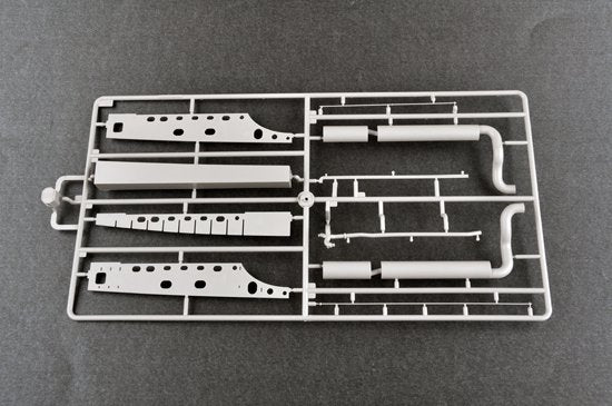 Trumpeter 06801 DKM U-Boat Type VIIC U-552 1/48 – image 15