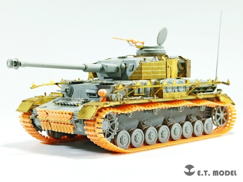 ET Model P35-023 WWII German Pz.Kpfw.III/IV (Based on Type 3,Narrow) WinterKetten ( 3D Printed ) 1/35 – image 3