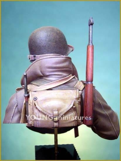 Young Miniatures YM1812 US SOLDIER ARDENNES 1944 1/10 – Bild 8