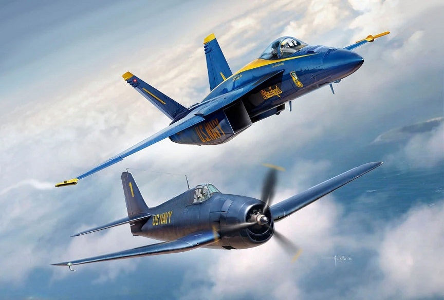 Revell 05613 Boeing F/A-18 E Super Hornet &amp; Grumman F6F-5 Hellcat - Blue Angels 80 Years 1/72