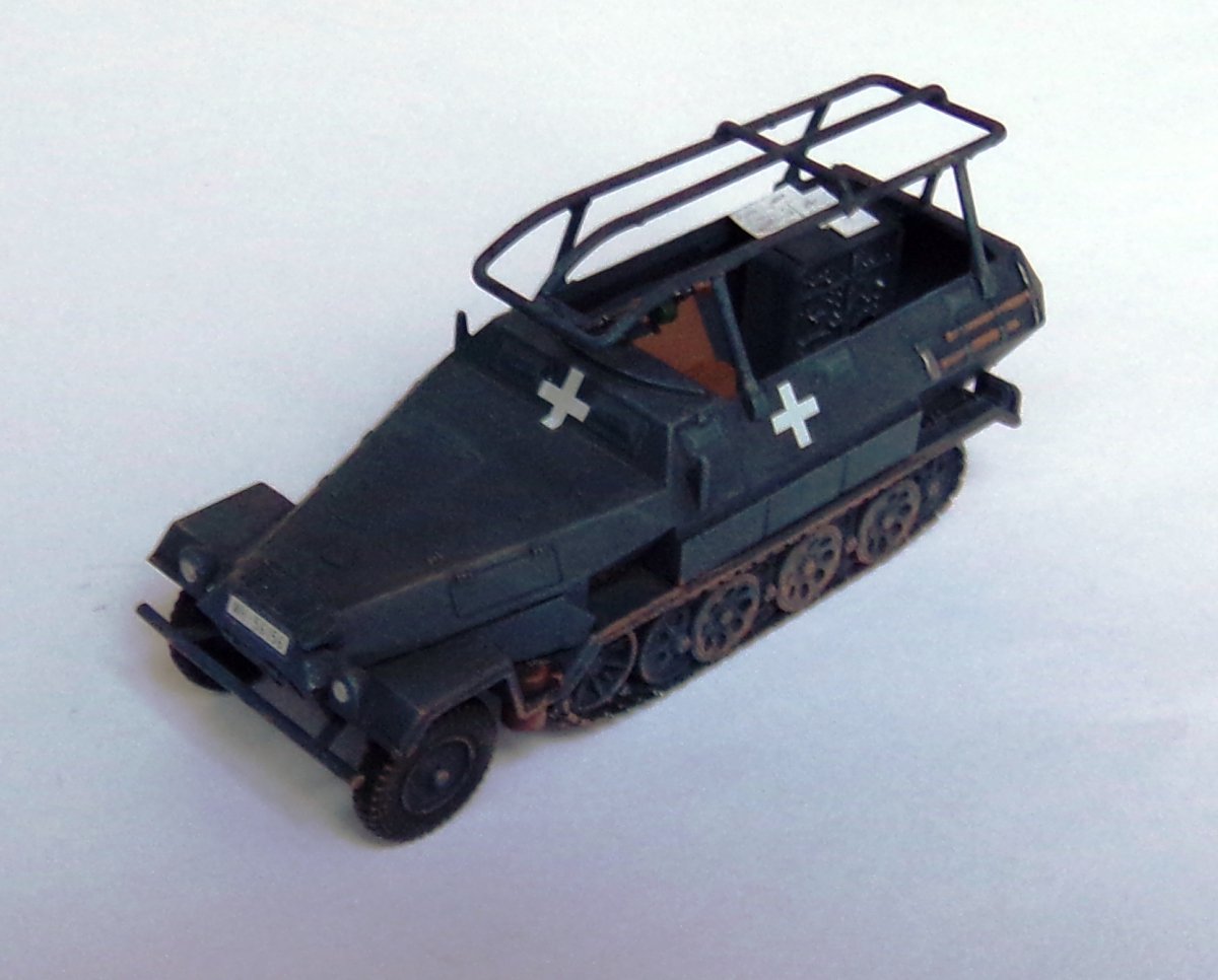 First to Fight PL043 Hanomag 251/6 Ausf. A 1/72 – image 2