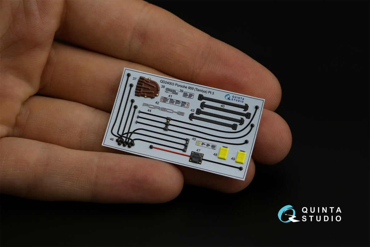 Quinta Studio QD24003 Porsche 959 3D-Printed &amp;amp; colored Interior on decal paper (Tamiya) 1/24 – obrázek 7