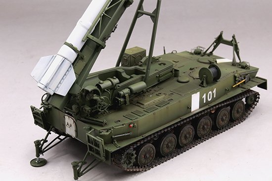 Trumpeter 09545 2P16 Launcher with Missile of 2k6 Luna (FROG-5) 1/35 – obrázek 9