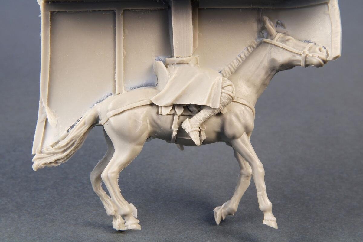 CMK F48273 Chevalier (Knight on Horseback) 1/48 – Bild 5