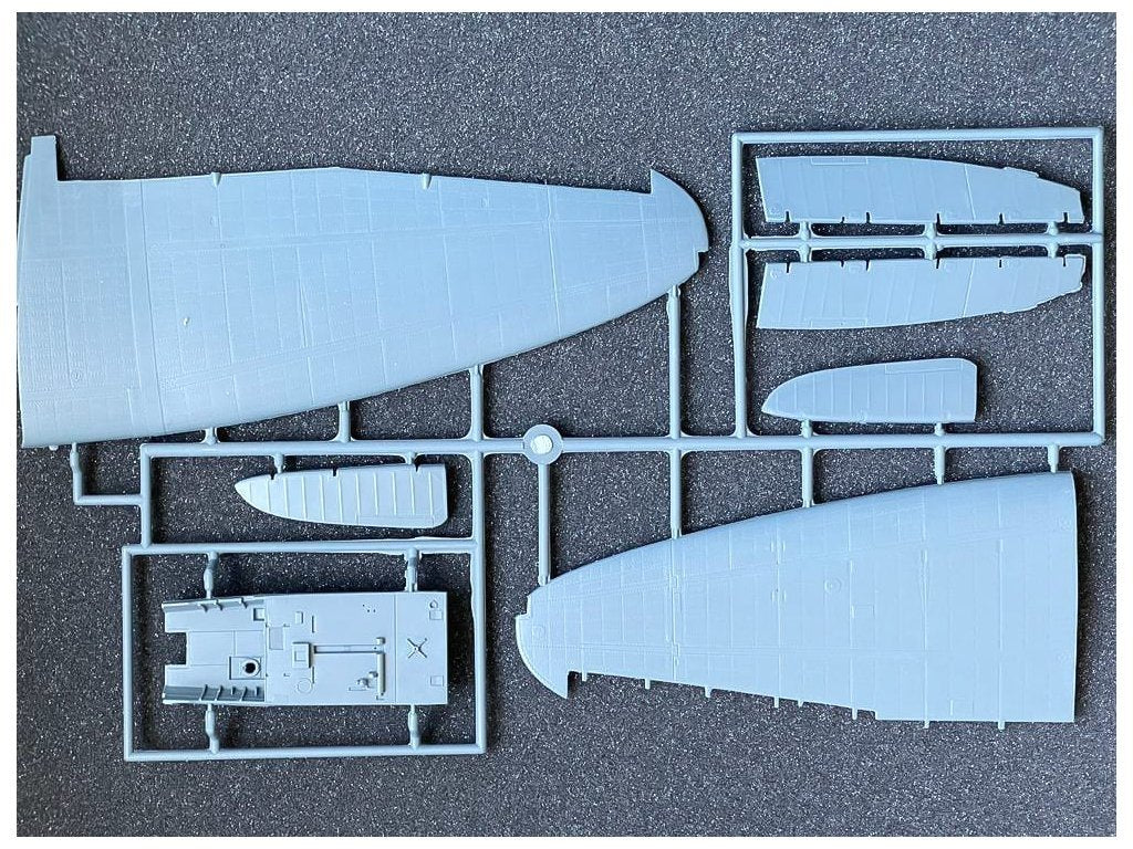 Infinity Models INF3205 Aichi D3A1 Val 1/32 – imagen 12