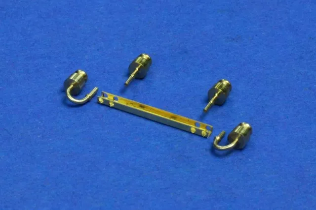 RB Model 35D02 Telegraphic pillar with 4 insulators Set contains not assembled 2 pcs 1/35 – Bild 5