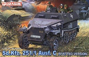 Dragon 6246 Sd.Kfz. 251/1 Ausf. C Riveted Version (1/35)