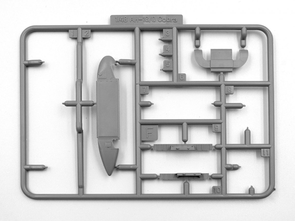 ICM 48298 AH-1G Cobra and M8A1 US Landing Mat 1/48 – image 6