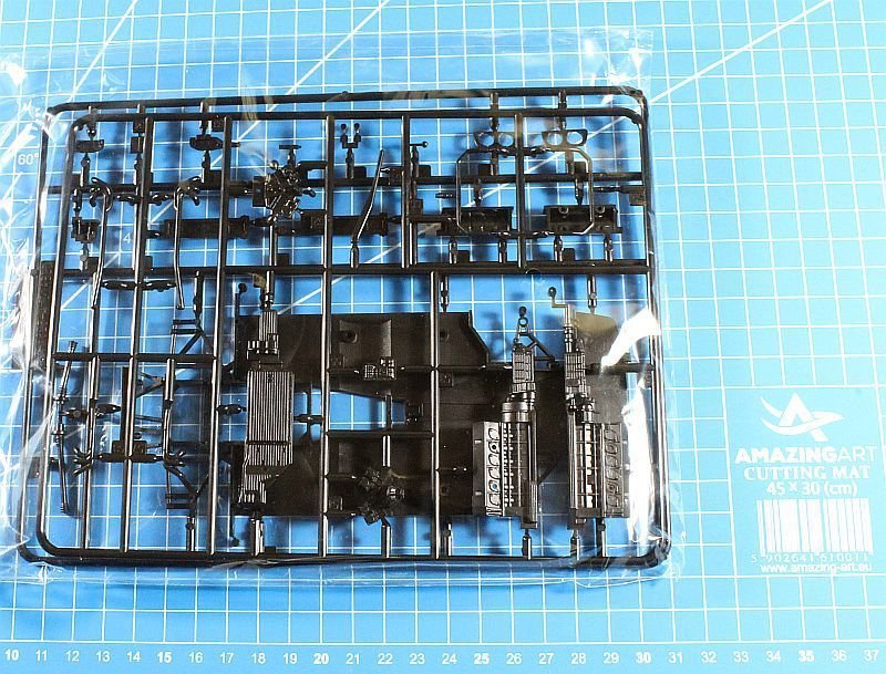 Aoshima 01069 LAMBORGHINI DIABLO GTR 1/24 – immagine 8
