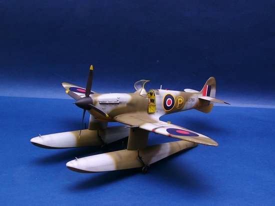 Trumpeter 02404 Spitfire Mk Vb Floatplane 1/24 – Bild 5