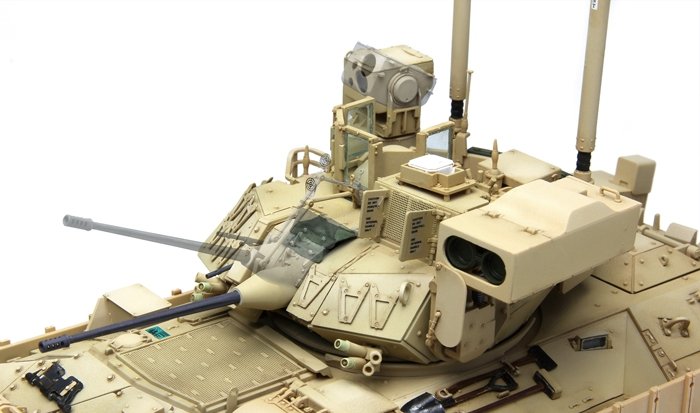 Meng Model SS-004 USInfantry Fighting Vehicle M2A3 Bradley w/BUSK (1/35) – image 10