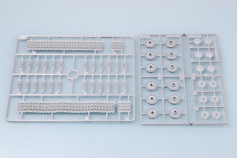 Trumpeter 00367 German Pz.Kpfm KV-2 754(r) Tank 1/35 – Bild 10