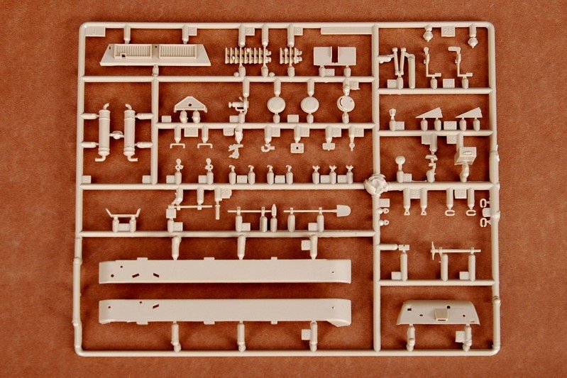 Trumpeter 00355 German 38(H) the artillery observation vehicle 1/35 – zdjęcie 11