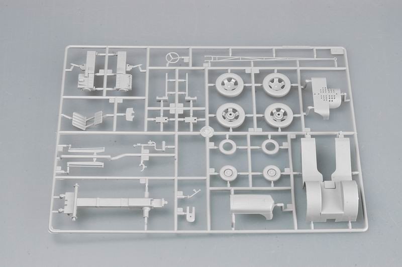 Trumpeter 02256 F6F-3 Hellcat 1/32 – obrázek 3