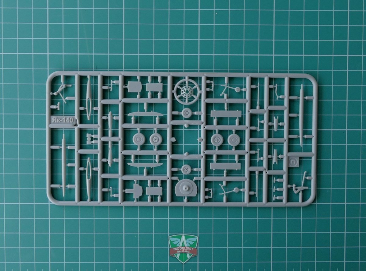 Modelsvit 72031 Yak-140 Prototype 1/72 – Bild 4