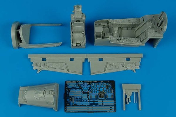 Ensemble de cockpit Aires 2106 F-8J Crusader 1/32 Trumpeter
