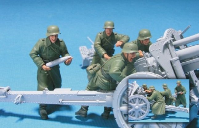 Hobby Fan HF549 GERMAN EASTERN FRONT FH-18 GUN CREW(II)-4 FIGURES 1/35