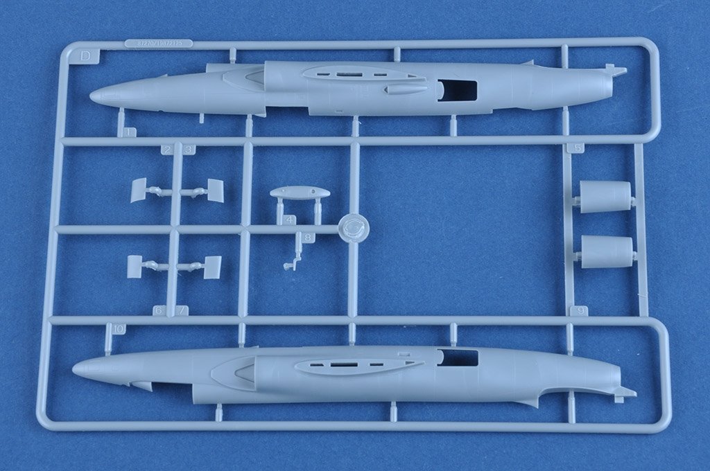 Hobby Boss 87270 U-2A Dragon Lady 1/72 – image 8