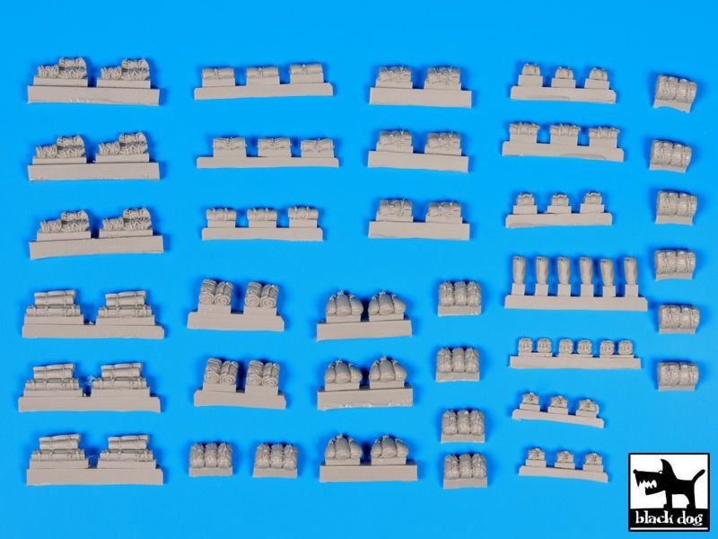 Black Dog T72057 Tentage plus bedrolls 3 accessories set 1/72 – obrázek 6