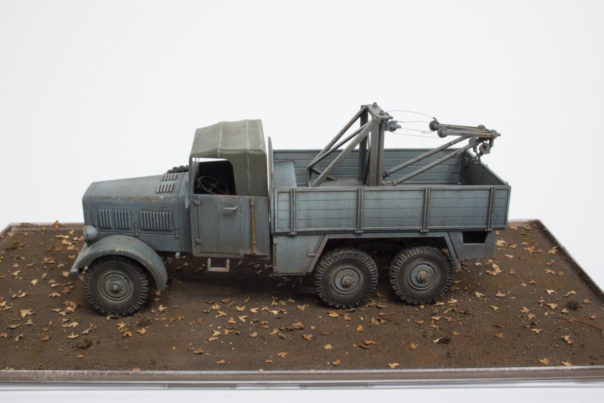 IBG 35006 Einheitsdiesel with Bilstein recovery crane 1/35 – image 7