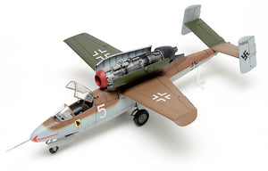 Cyber Hobby 5564 Heinkel He 162A-2 Salamander 1/48 – image 2