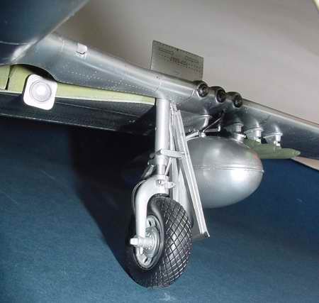 Trumpeter 02401 NAP-51D MUSTANG IV (1/24) – image 6