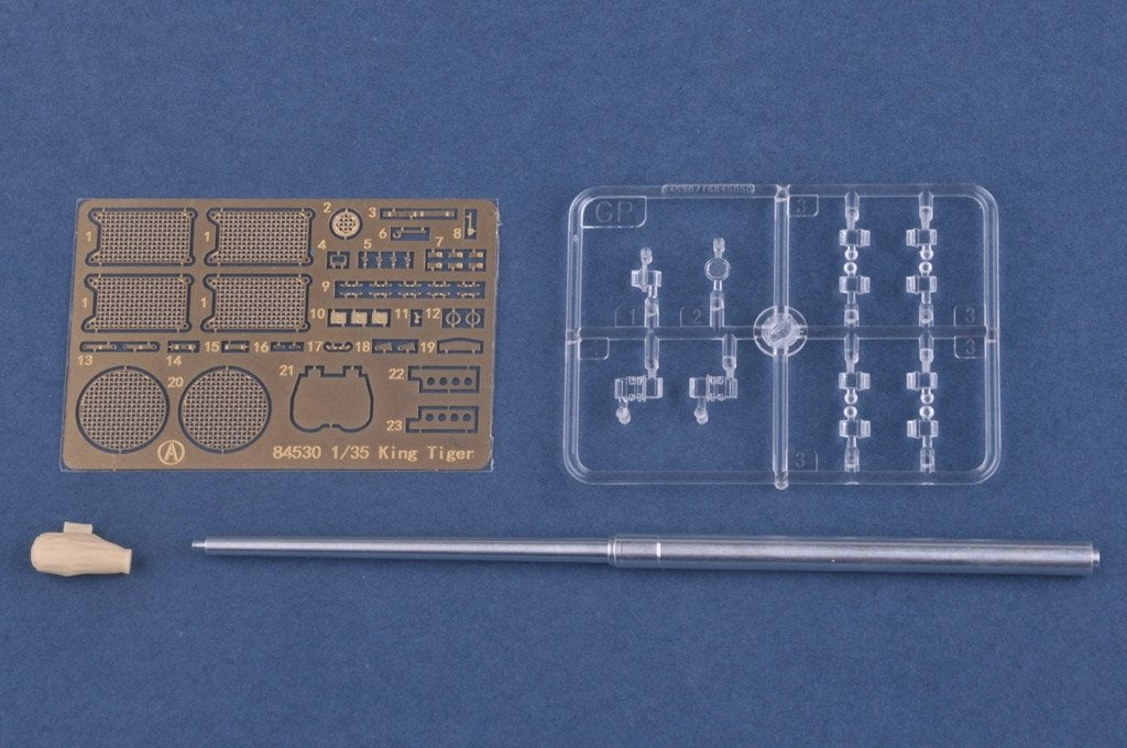 Hobby Boss 84533 Pz.Kpfw.VI Sd.Kfz.182 Tiger II (Henschel July-1945 Production) 1/35 – image 14