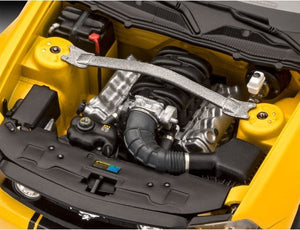 Revell 07046 Mustang GT 2010 Model Kit 1/25 – obrázek 5