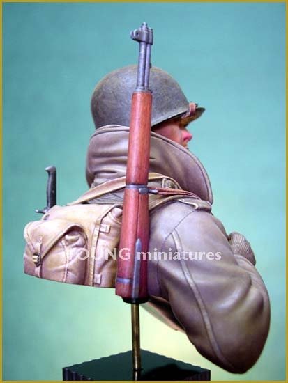 Young Miniatures YM1812 US SOLDIER ARDENNES 1944 1/10 – Bild 7